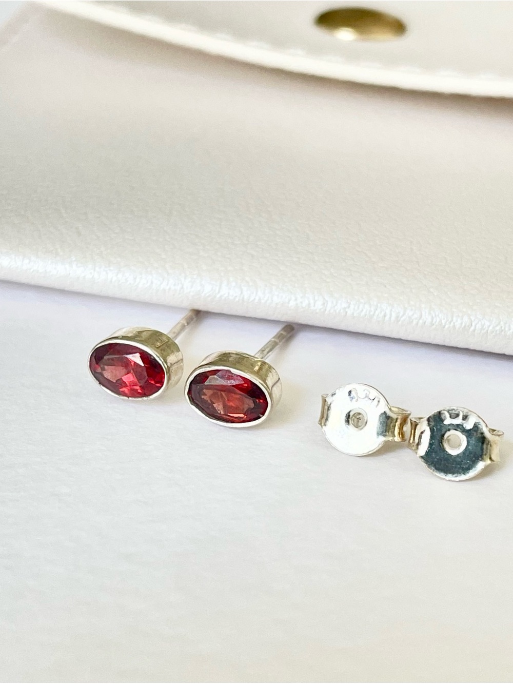 Natural Garnet earrings in 925 Sterling Silver! VIBES